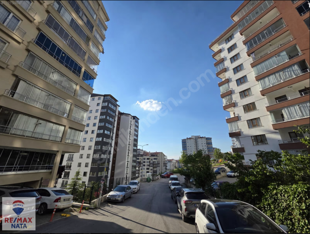 DURALI ALIÇ MAH NATAVEGA AVM YAKINI ÖN CEPHE SATILIK 3+1 DAIRE